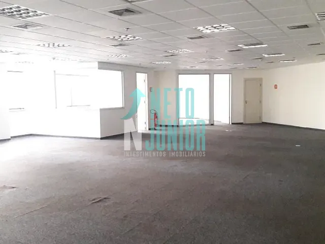 Conjunto com 290m², para alugar, no bairro Vila Olímpia em São Paulo