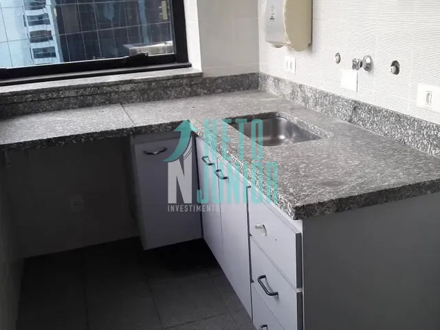 Conjunto com 290m², para alugar, no bairro Vila Olímpia em São Paulo