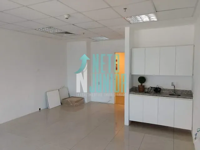 Conjunto com 34m², para alugar, no bairro Bela Vista em São Paulo