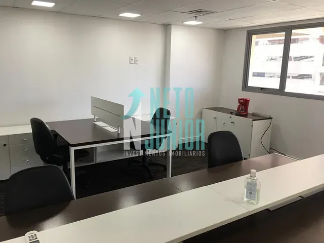 Conjunto com 42m², para alugar, no bairro Santo Amaro em São Paulo