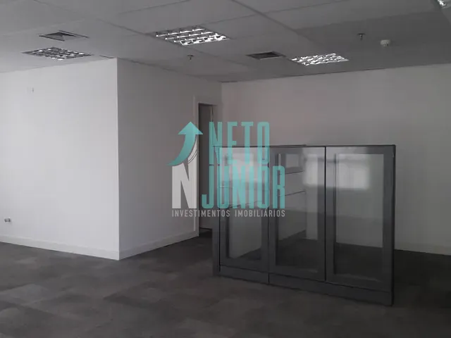 Conjunto com 92m², para alugar, no bairro Vila Olímpia em São Paulo