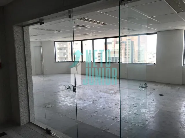 Conjunto com 240m², para alugar, no bairro Bela Vista em São Paulo