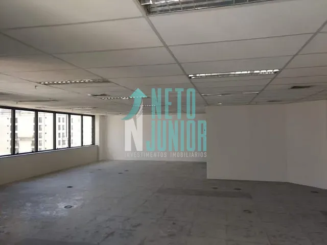 Conjunto com 240m², para alugar, no bairro Bela Vista em São Paulo