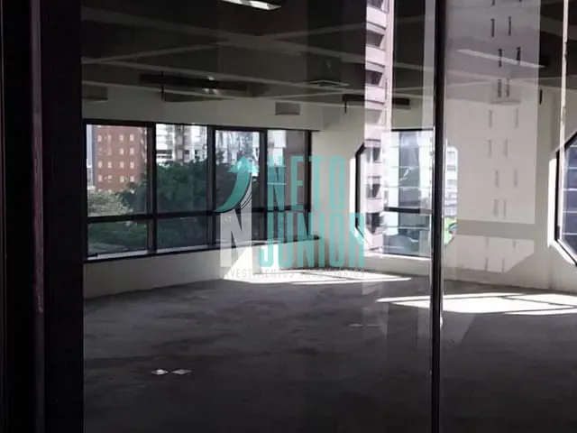 Conjunto com 240m², à venda, no bairro Itaim Bibi em São Paulo