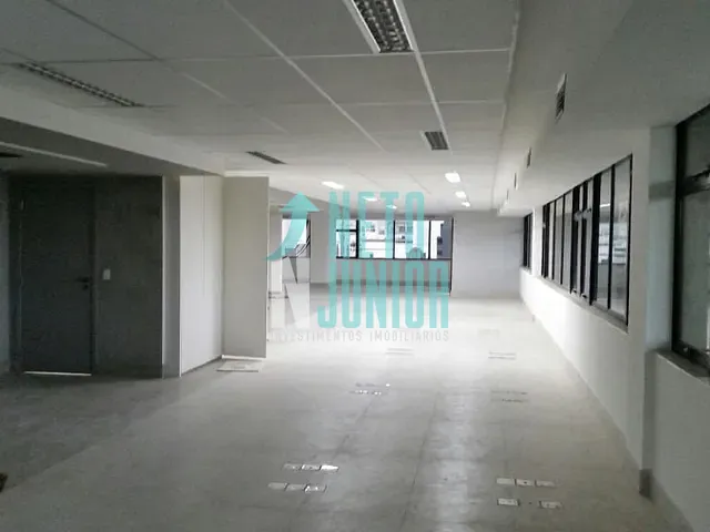 Conjunto com 280m², para alugar, no bairro Moema em São Paulo