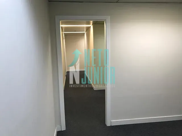 Conjunto com 200m², para alugar, no bairro Cerqueira César em São Paulo