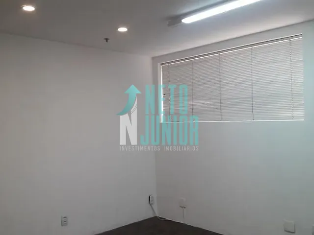 Conjunto com 30m², para alugar, no bairro Vila Olímpia em São Paulo