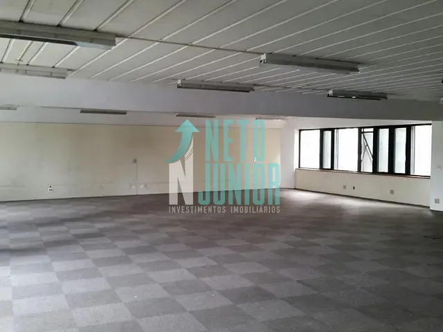 Conjunto com 184m², para alugar, no bairro Vila Olímpia em São Paulo