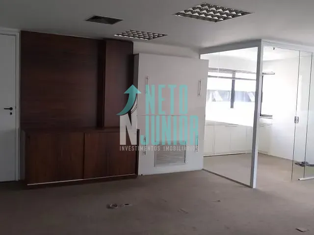Conjunto com 140m², para alugar, no bairro Brooklin Paulista em São Paulo