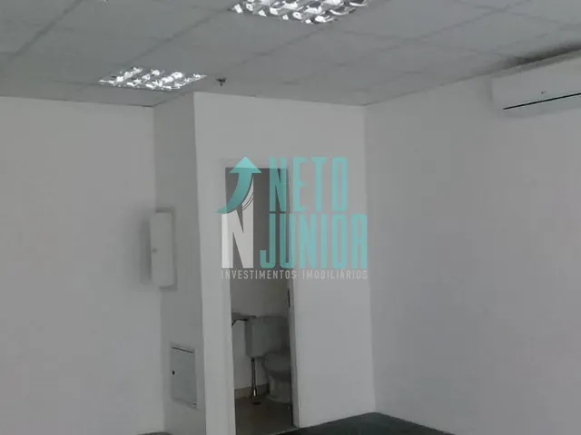 Conjunto com 46m², para alugar, no bairro Brooklin Novo em São Paulo