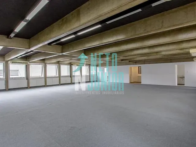 Conjunto com 242m², à venda ou para alugar, no bairro Cerqueira César em São Paulo