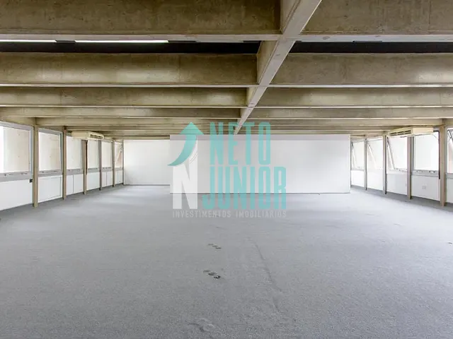 Conjunto com 242m², à venda ou para alugar, no bairro Cerqueira César em São Paulo