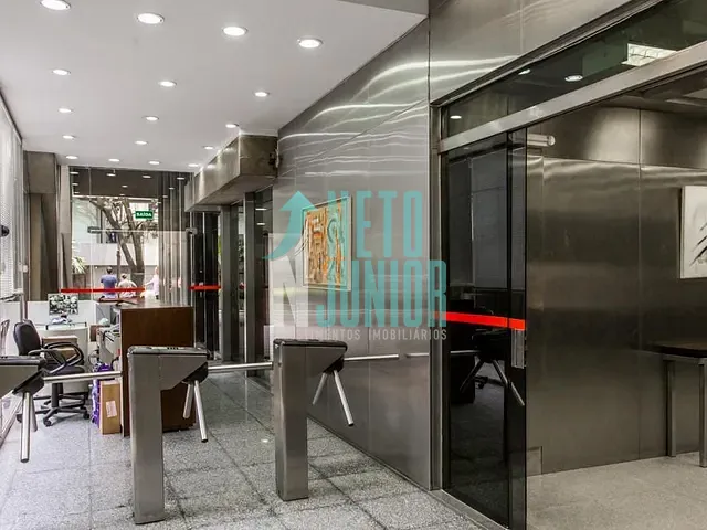 Conjunto com 242m², à venda ou para alugar, no bairro Cerqueira César em São Paulo