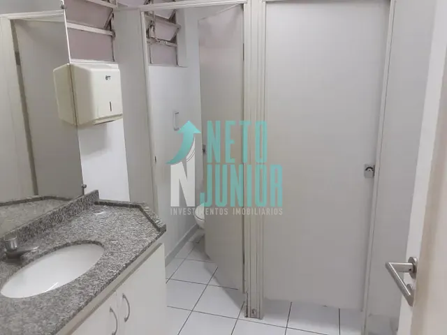 Conjunto com 240m², para alugar, no bairro Jardim Paulistano em São Paulo