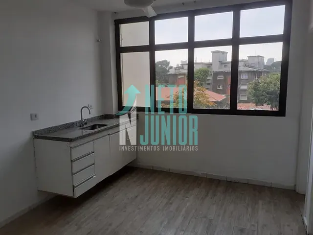 Conjunto com 240m², para alugar, no bairro Jardim Paulistano em São Paulo