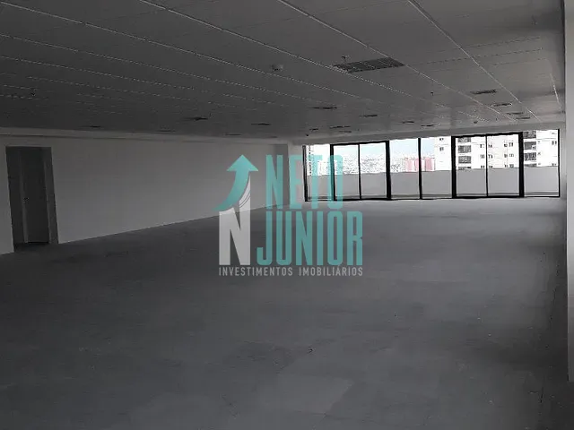 Conjunto com 318m², para alugar, no bairro Barra Funda em São Paulo
