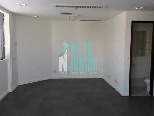 Conjunto com 124m², para alugar, no bairro Moema em São Paulo