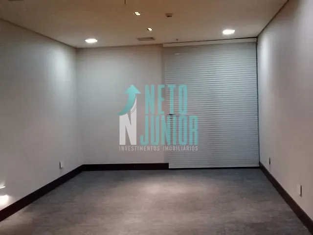 Conjunto com 167m², para alugar, no bairro Itaim Bibi em São Paulo