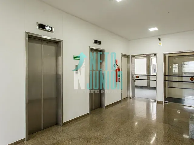 Conjunto com 242m², à venda ou para alugar, no bairro Cerqueira César em São Paulo