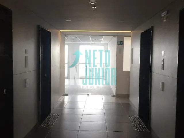 Conjunto com 328m², à venda ou para alugar, no bairro Liberdade em São Paulo