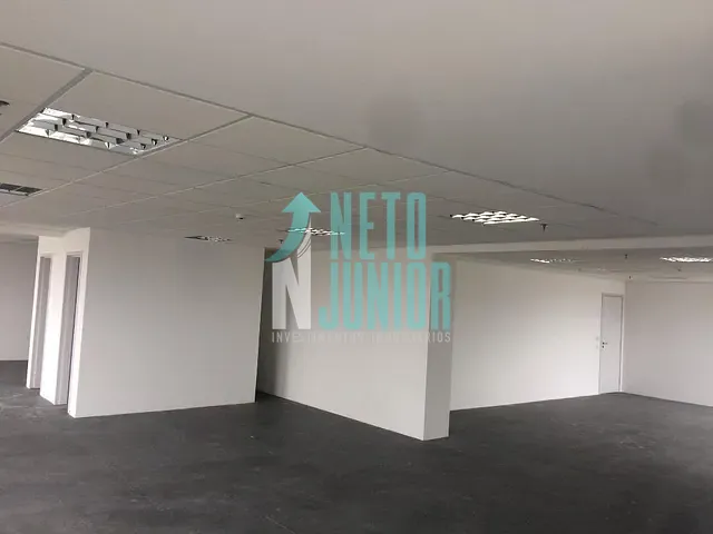 Conjunto com 164m², à venda, no bairro Liberdade em São Paulo