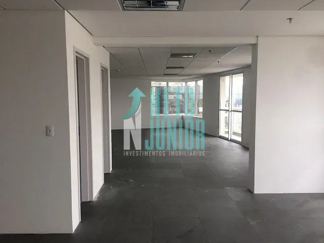 Conjunto com 164m², para alugar, no bairro Liberdade em São Paulo