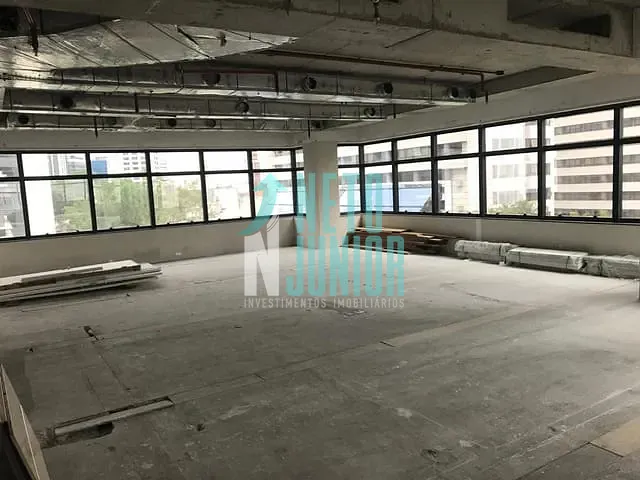Conjunto com 250m², para alugar, no bairro Cerqueira César em São Paulo