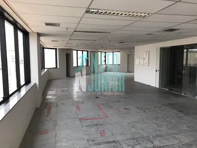 Conjunto com 240m², para alugar, no bairro Bela Vista em São Paulo