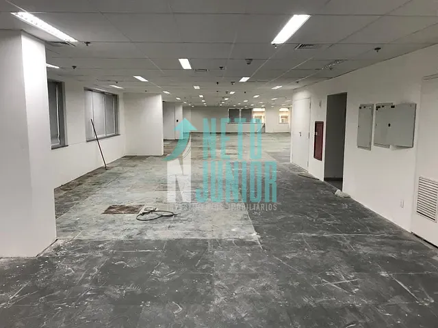 Conjunto com 412m², para alugar, no bairro Bela Vista em São Paulo