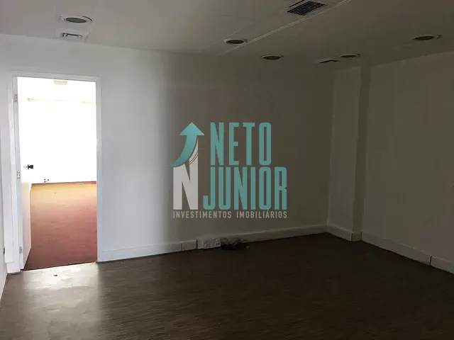 Conjunto com 240m², para alugar, no bairro Cerqueira César em São Paulo