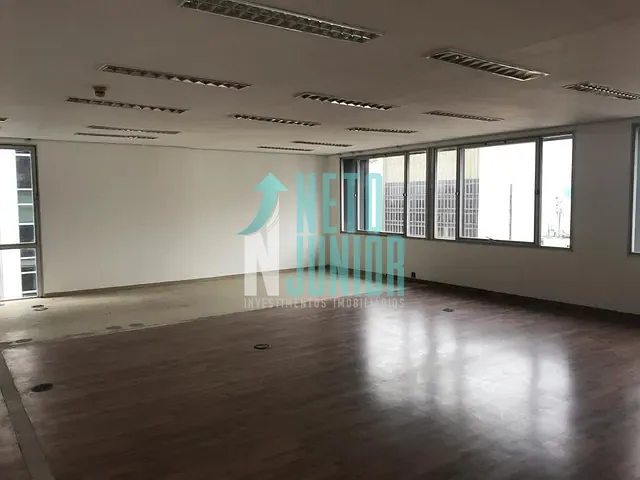 Conjunto com 200m², para alugar, no bairro Bela Vista em São Paulo