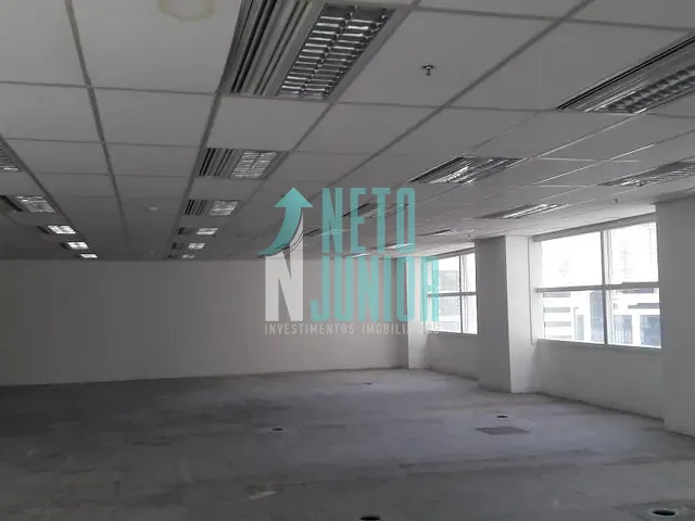 Conjunto com 218m², para alugar, no bairro Vila Olímpia em São Paulo