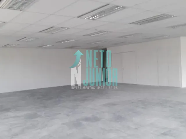 Conjunto com 218m², para alugar, no bairro Vila Olímpia em São Paulo