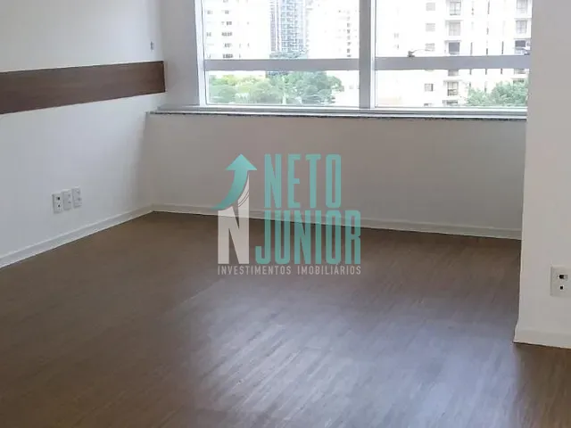 Conjunto com 107m², para alugar, no bairro Vila Nova Conceição em São Paulo