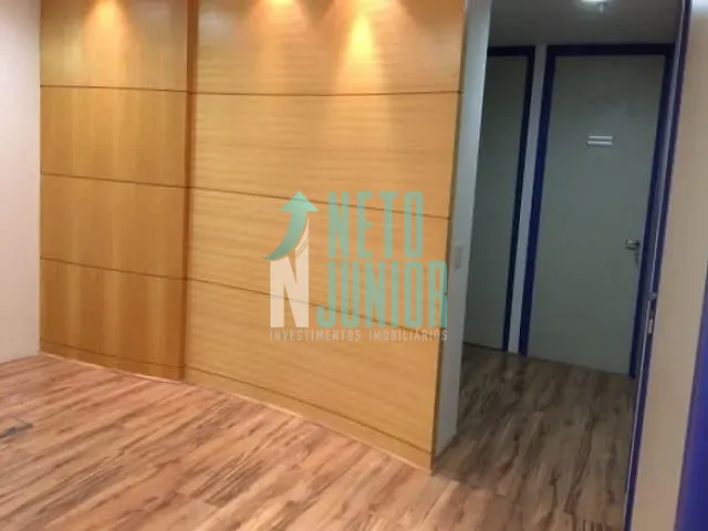 Conjunto com 172m², para alugar, no bairro Cidade Monções em São Paulo