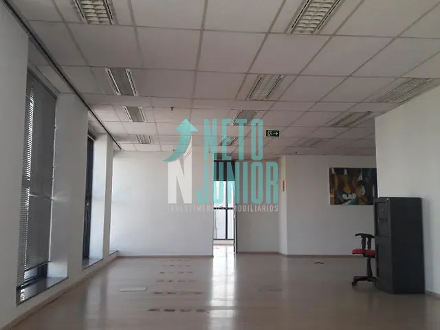 Conjunto com 230m², para alugar, no bairro Vila Olímpia em São Paulo