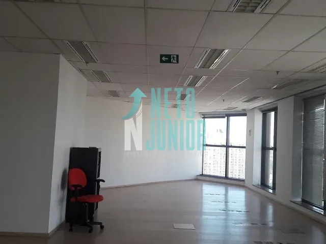 Conjunto com 230m², para alugar, no bairro Vila Olímpia em São Paulo