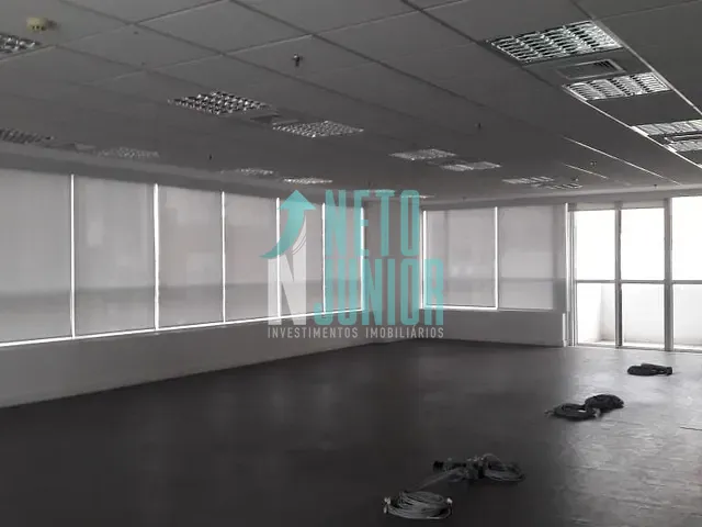 Conjunto com 390m², para alugar, no bairro Vila Olímpia em São Paulo