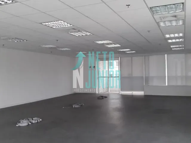 Conjunto com 390m², para alugar, no bairro Vila Olímpia em São Paulo