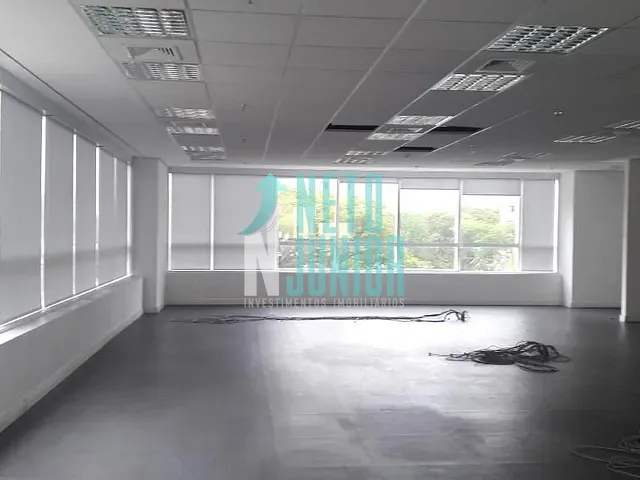 Conjunto com 390m², para alugar, no bairro Vila Olímpia em São Paulo