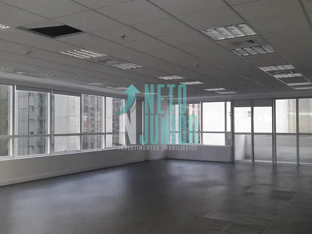 Conjunto com 390m², para alugar, no bairro Vila Olímpia em São Paulo