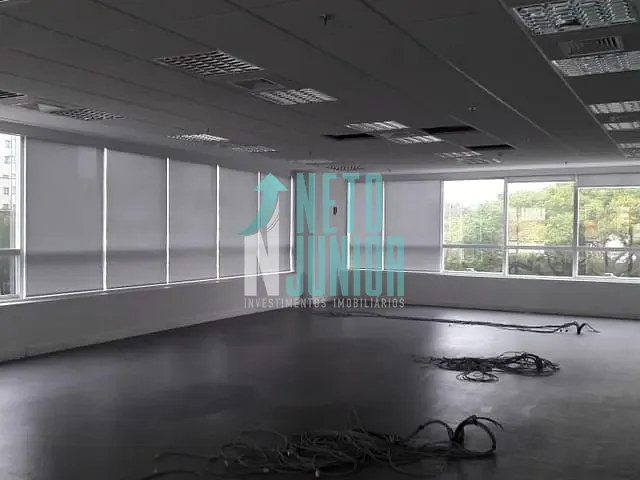 Conjunto com 390m², para alugar, no bairro Vila Olímpia em São Paulo