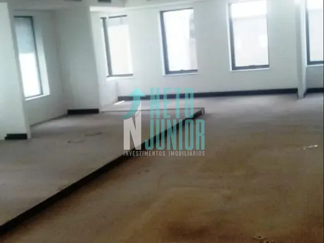Conjunto com 184m², para alugar, no bairro Itaim Bibi em São Paulo
