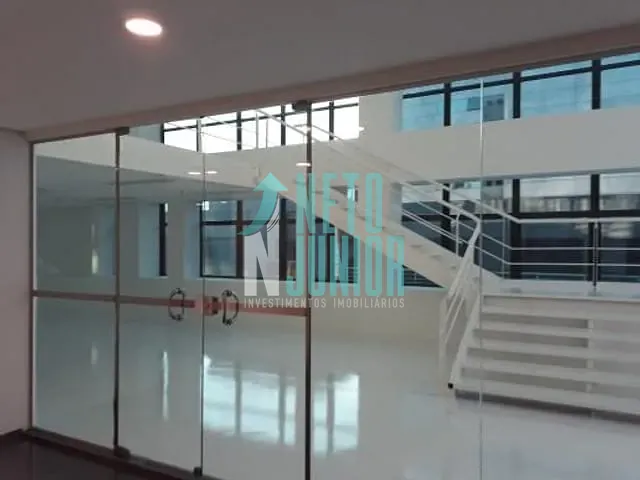 Conjunto com 650m², à venda ou para alugar, no bairro Vila Olímpia em São Paulo