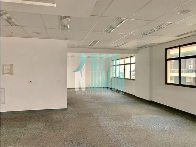 Conjunto com 129m², à venda ou para alugar, no bairro Vila Olímpia em São Paulo