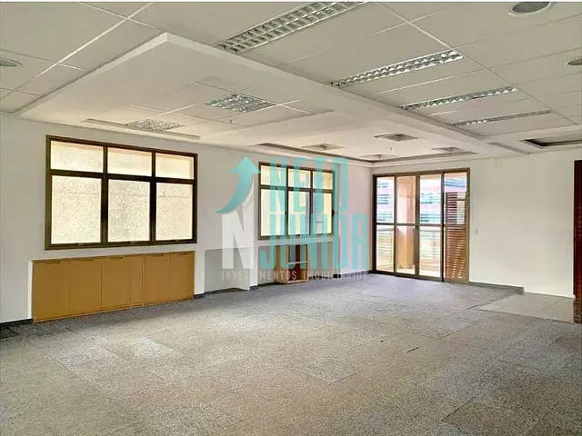 Conjunto com 129m², à venda ou para alugar, no bairro Vila Olímpia em São Paulo