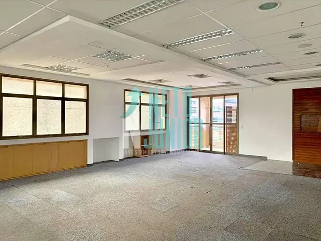 Conjunto com 129m², à venda ou para alugar, no bairro Vila Olímpia em São Paulo