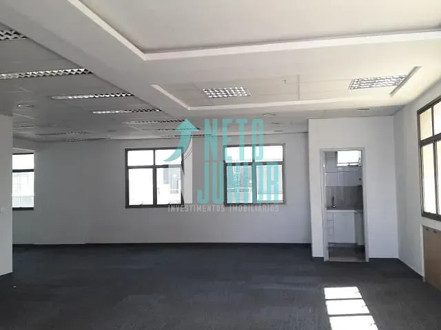 Conjunto com 101m², à venda ou para alugar, no bairro Vila Olímpia em São Paulo