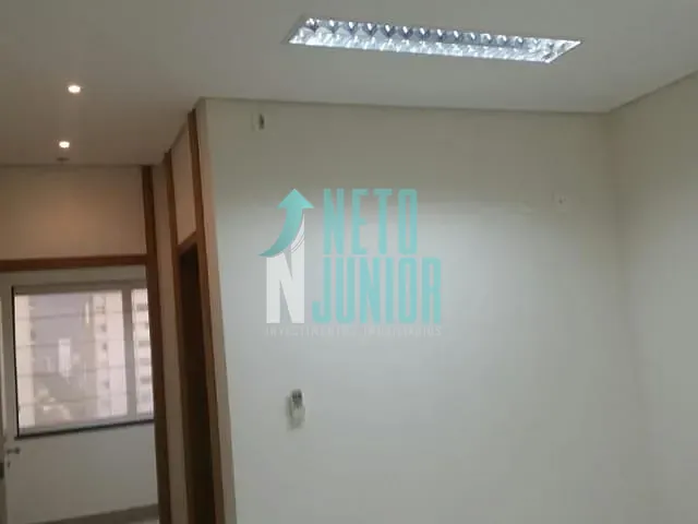 Conjunto com 35m², para alugar, no bairro Santo Amaro em São Paulo