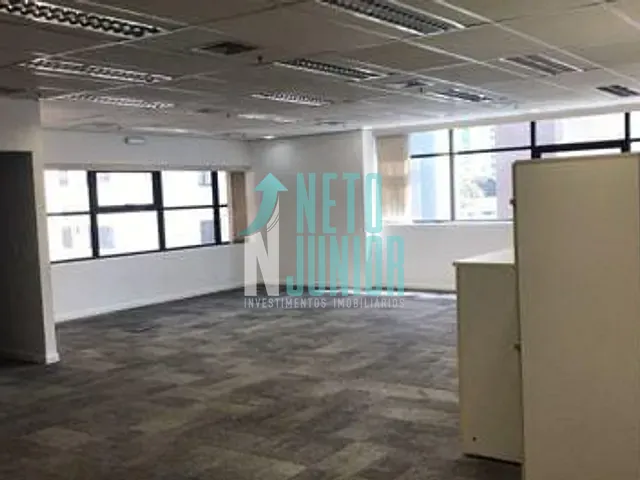 Conjunto com 100m², à venda ou para alugar, no bairro Itaim Bibi em São Paulo